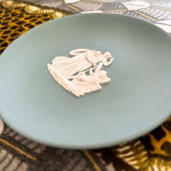 Vintage Wedgwood Sage Teal Jasperware Muses Trinket Dish - Picture 3 of 6